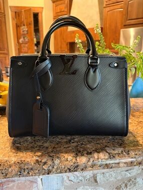 Louis Vuitton Epi Grenelle Tote PM in Black
